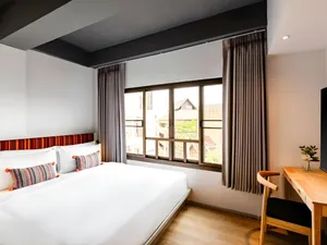 Không gian phòng ngủ hiện đại tại Bích Động Hotel Tam Cốc